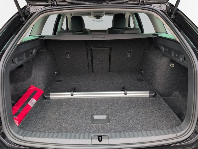 Octavia Combi 1.5 TSI Selection LED+NAVI+RFK+ACC