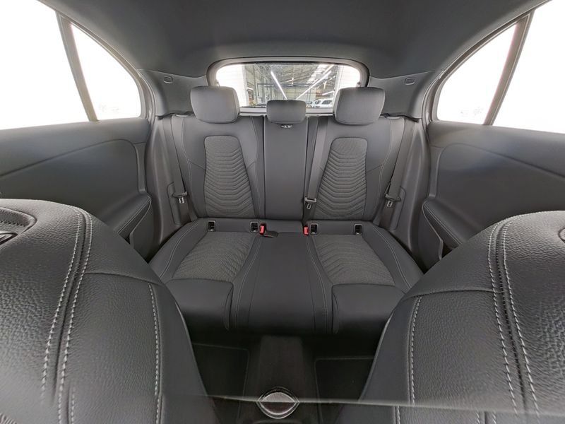 Fahrzeugabbildung Mercedes-Benz A 200 PROGRESSIVE*FAP*STANDHEIZUNG*DISTRONIC