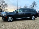 Chrysler Pacifica 3.6 Lang / 8 Sitze / Kamera / AHK - gebrauchte Chrysler Van