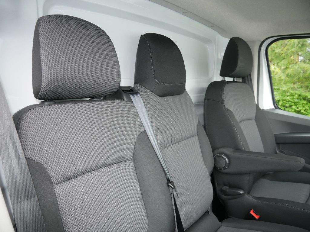 Fahrzeugabbildung Renault Trafic Komfort L2H1 Blue dCi 130 KAMERA AHK LED