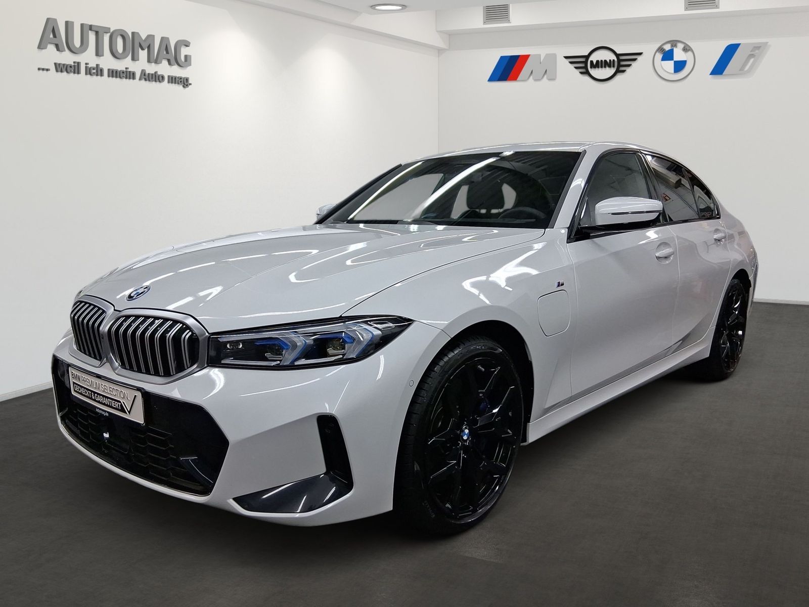 BMW 330 - Bild 1