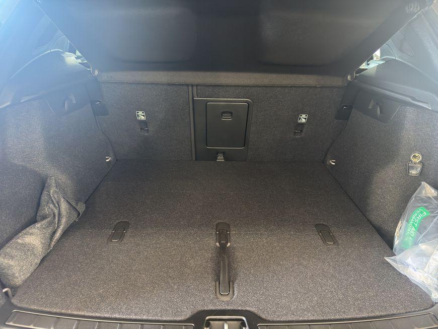 Volvo XC40 B3 B DKG Plus Dark 120 kW, 5-türig