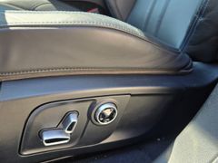 Fahrzeugabbildung Levante GT Hybrid Luftfederung AD Niveau Navi Le