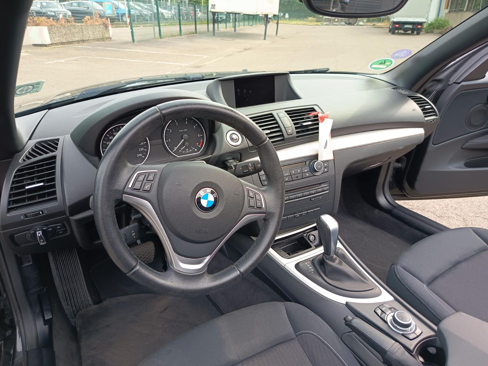 BMW 118 Baureihe 1 Cabrio 118i Automatik