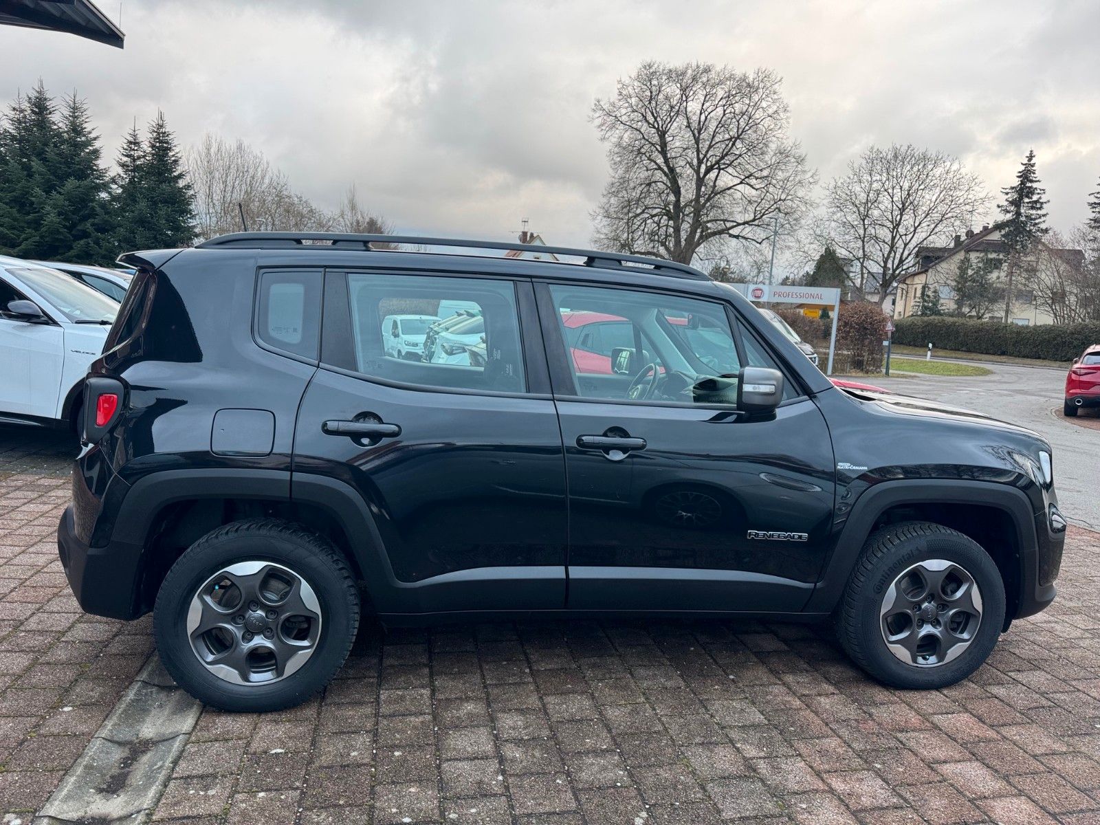 Fahrzeugabbildung Jeep RENEGADE LIMITED 4WD 2.0 DIESEL NAVI KAMERA STZH