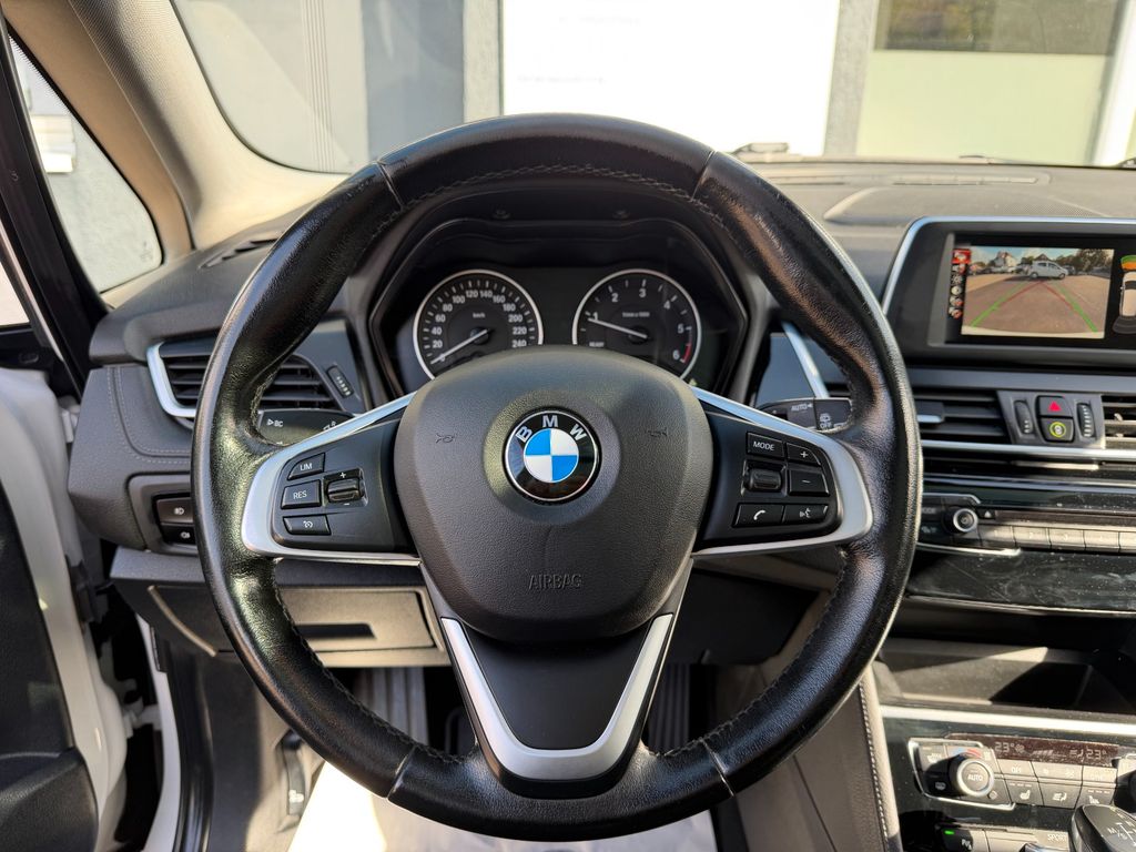 BMW 218 - Bild 5
