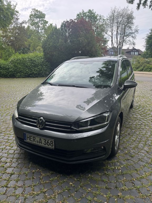 Image of Volkswagen Touran