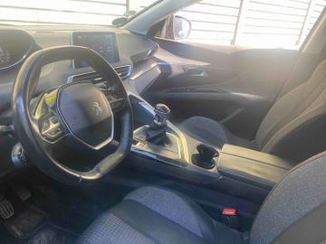 Peugeot 5008 - 12