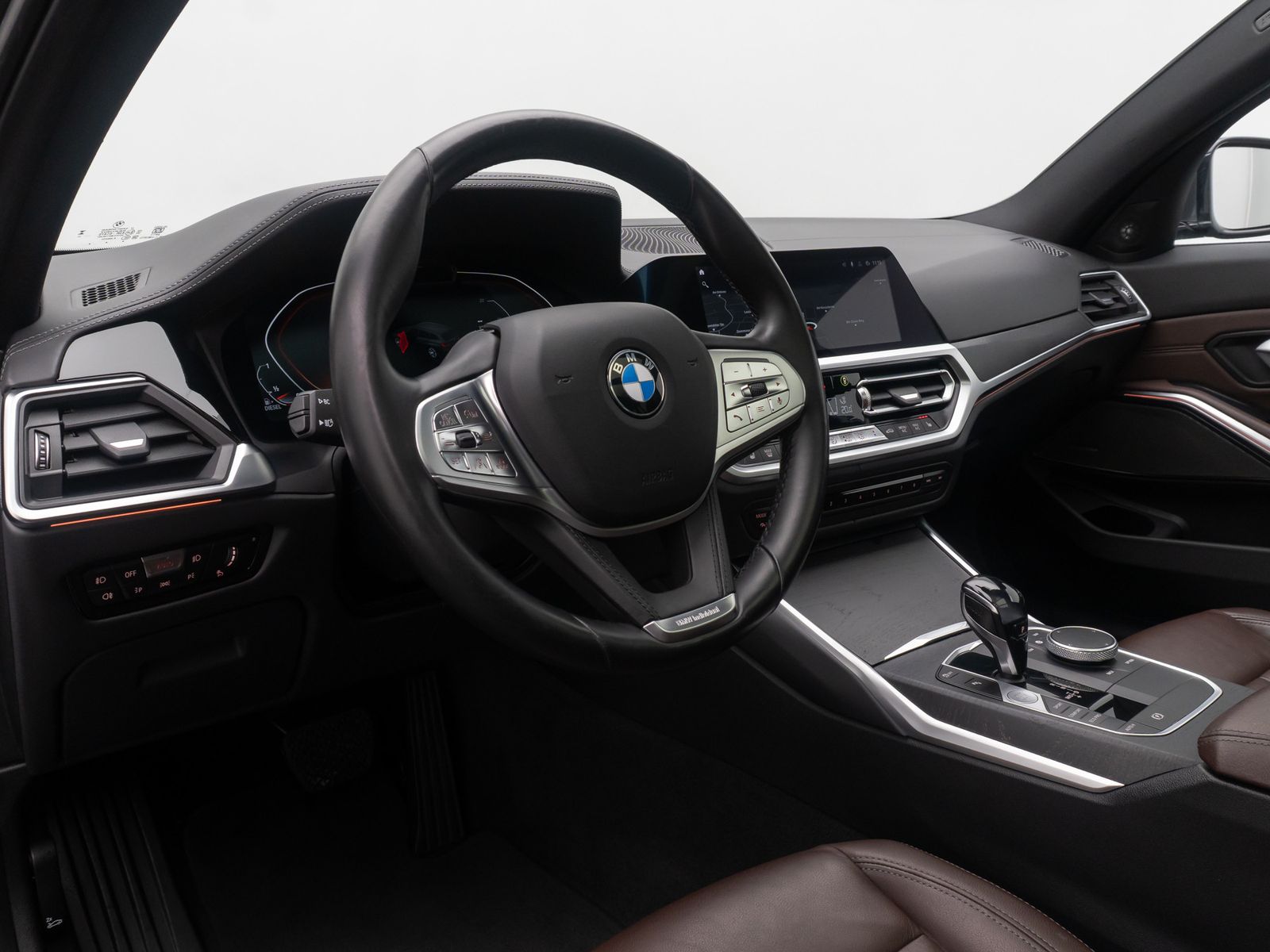 Fahrzeugabbildung BMW 320d xD Luxury Line HUD Panorama H/K Laser Voll