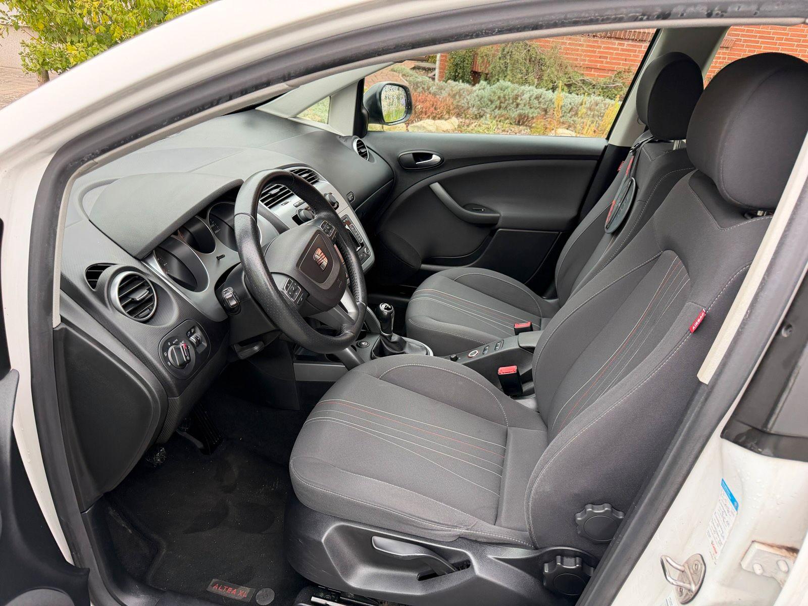 Seat Altea XL 2011 — photo 9