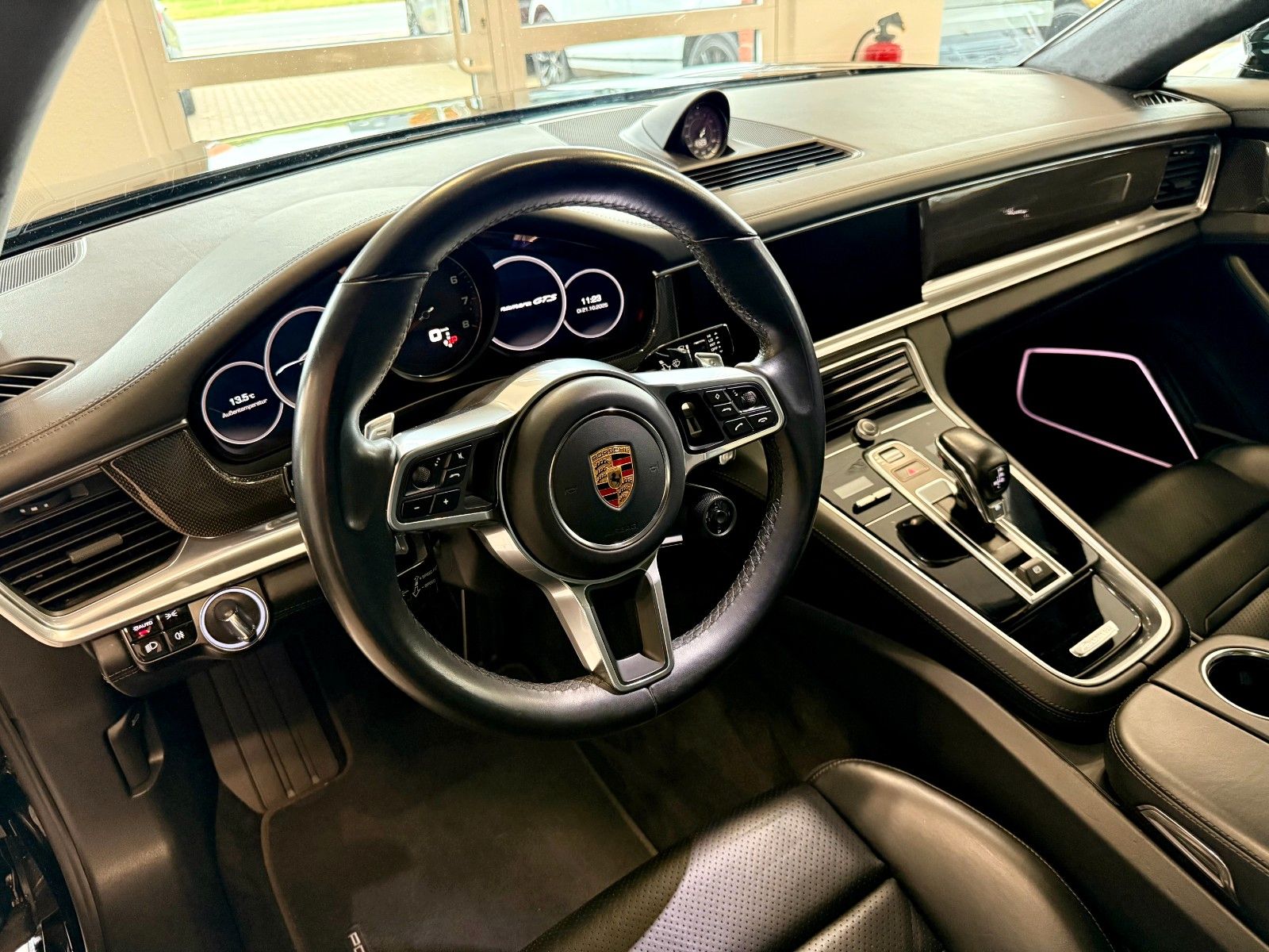 Fahrzeugabbildung Porsche Panamera GTS SportDesign/Panorama/ACC/Carbon/DAB