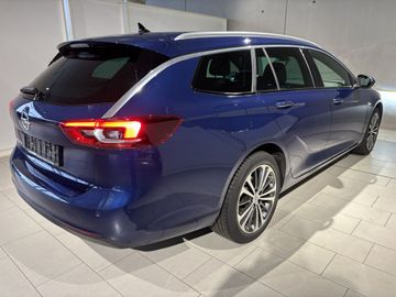 Fotografie des Opel Insignia Sports Tourer 1.5 DI Turbo Dynamic LED