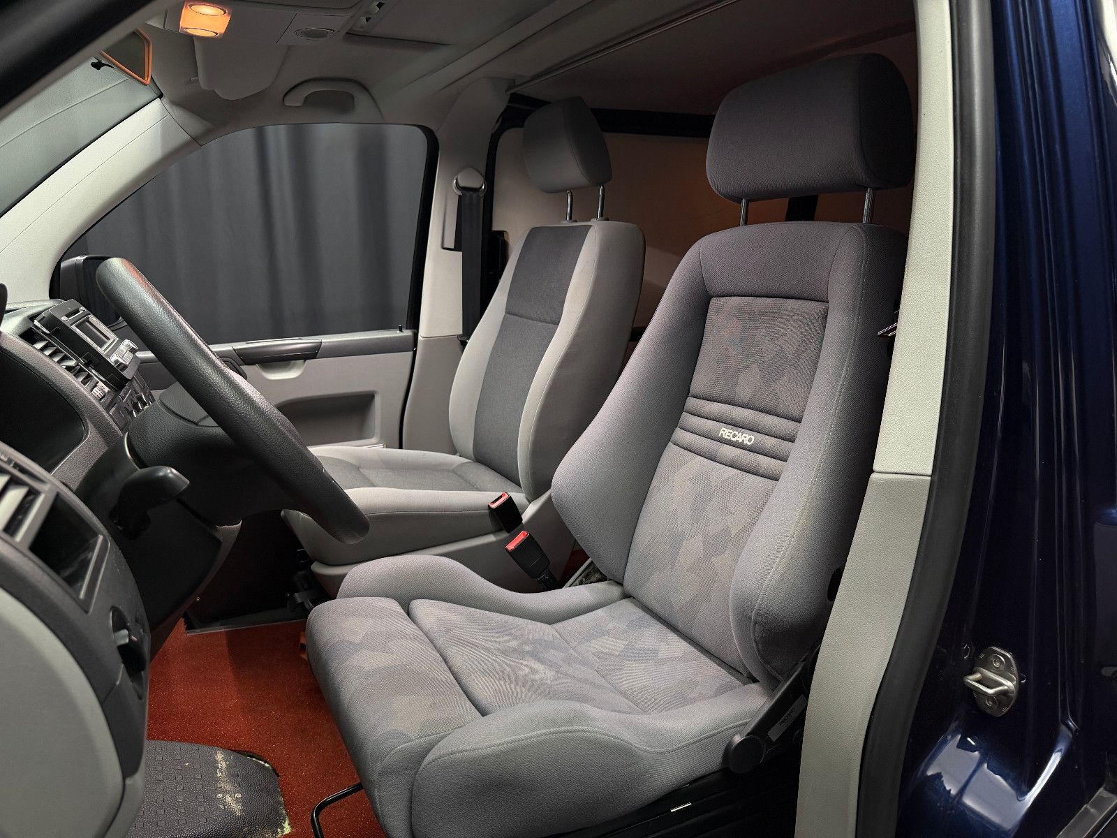 Fahrzeugabbildung Volkswagen T5 Transporter Kasten |KLIMA|1.HAND|RECARO|UMBAU