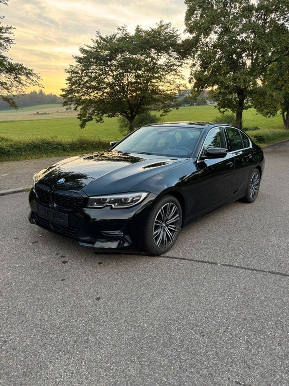 Image of BMW 320