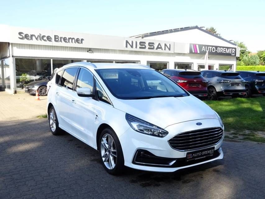 Fahrzeugabbildung Ford S-MAX 2.5 Duratek (FHEV) Hybrid Titanium AHK