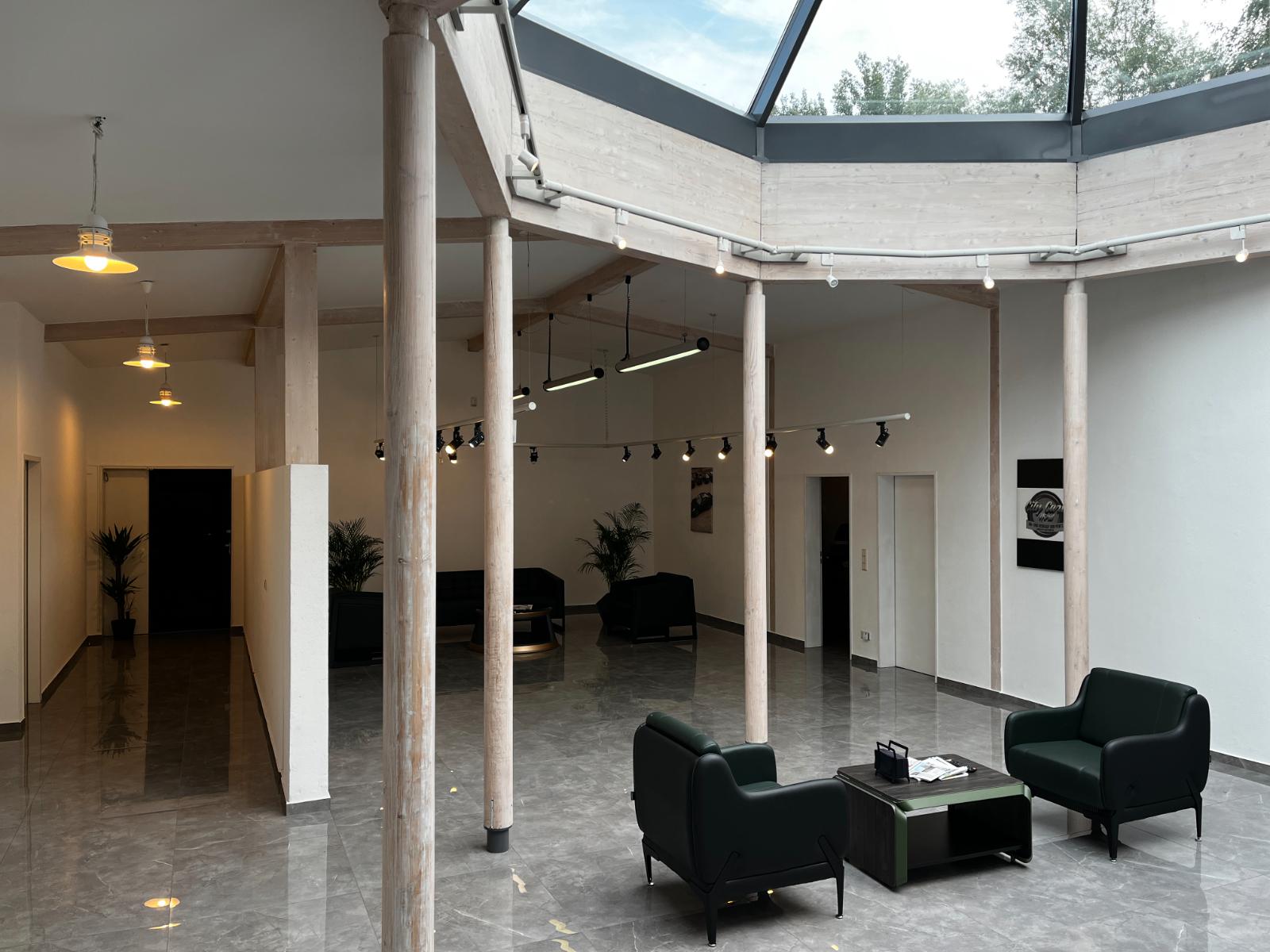 showroom-image-bottom