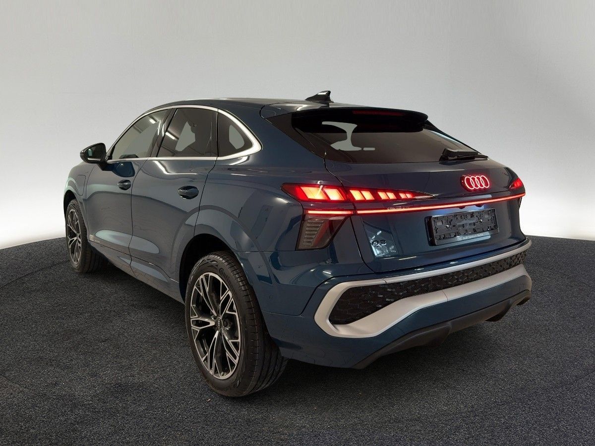 Audi Q3 Sportback e-hybrid S tronic foto 4