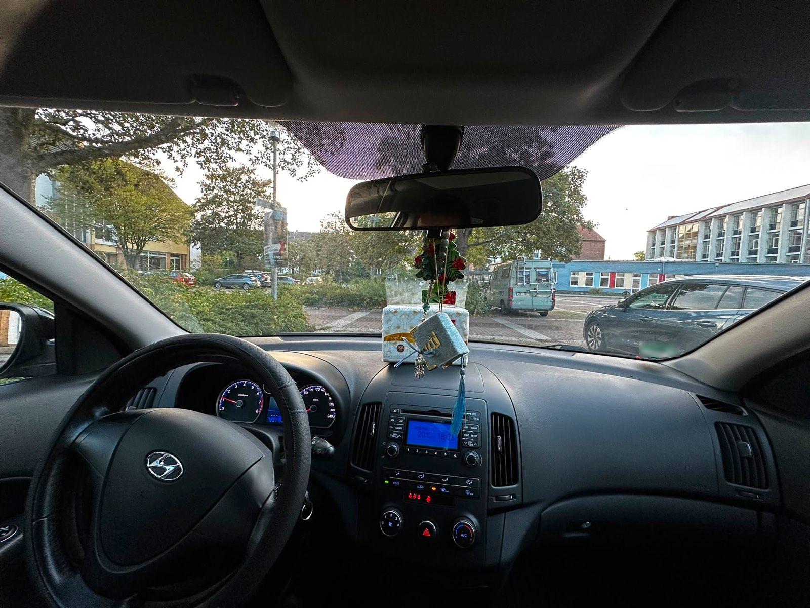 Hyundai i30 2011 — photo 7