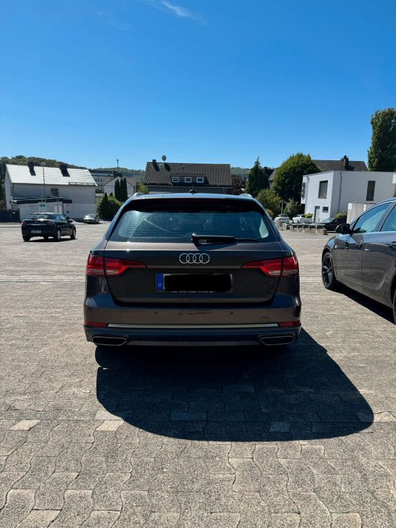 Image of Audi A4
