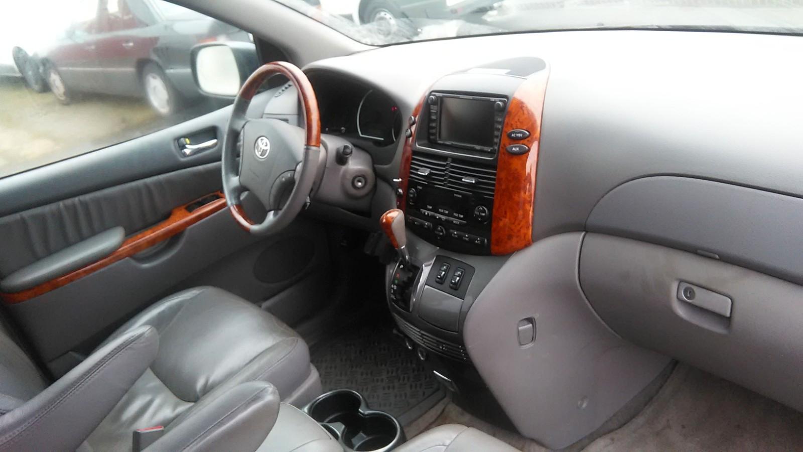 Toyota Sienna AWD Limited Multimedia Leder
