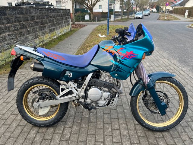 Honda NX 650  1 Jahr Gewährleistung