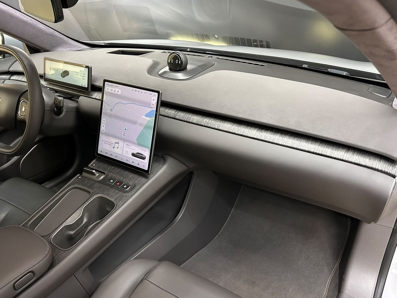 Fahrzeugabbildung NIO ET7 AWD BATTERI INKL PANO+HEAD+360+ACC+LED+AHK+