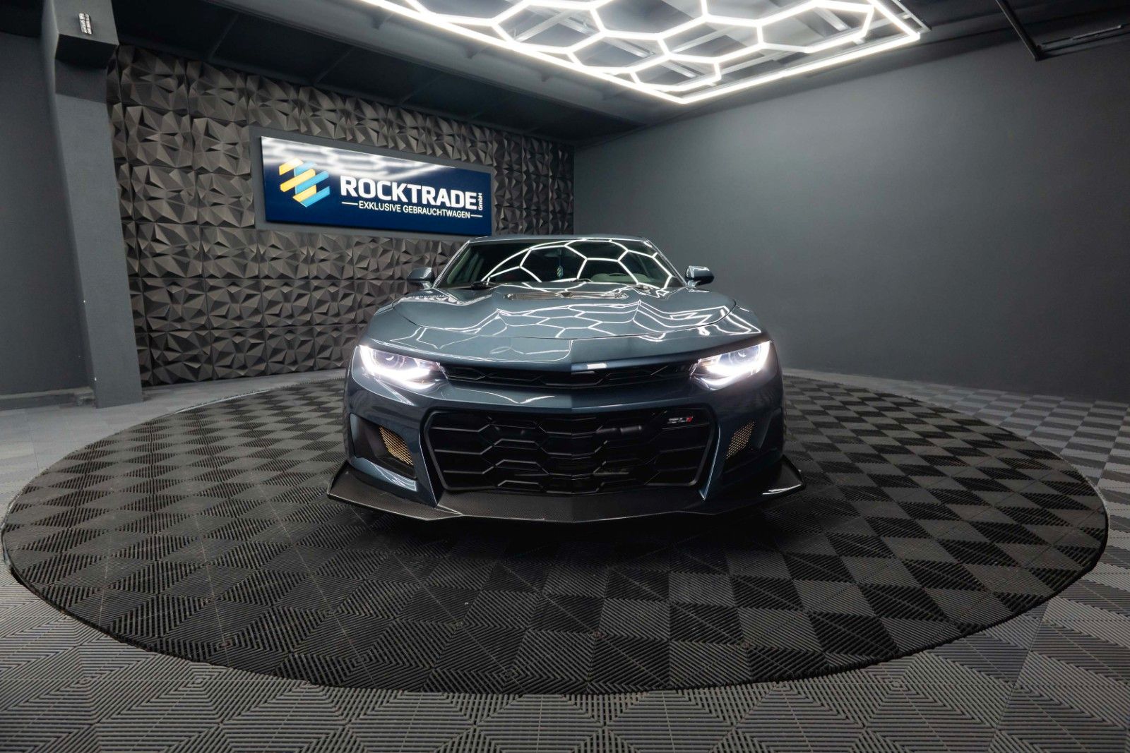 Fahrzeugabbildung Chevrolet Camaro 6.2 SS Coupe ZL1 Performance *6 Gang*LED*