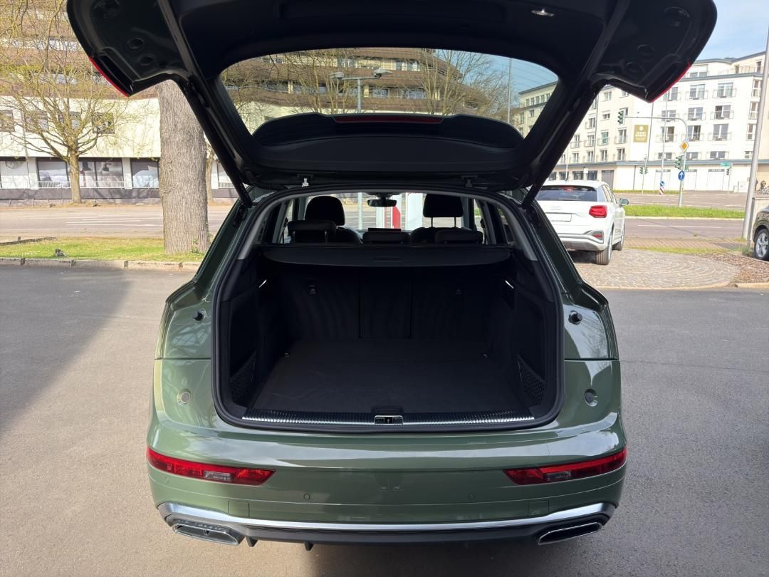 Fahrzeugabbildung Audi Q5 40 2.0 TDI quattro S-Line Kamera,LED,Navi,SHZ