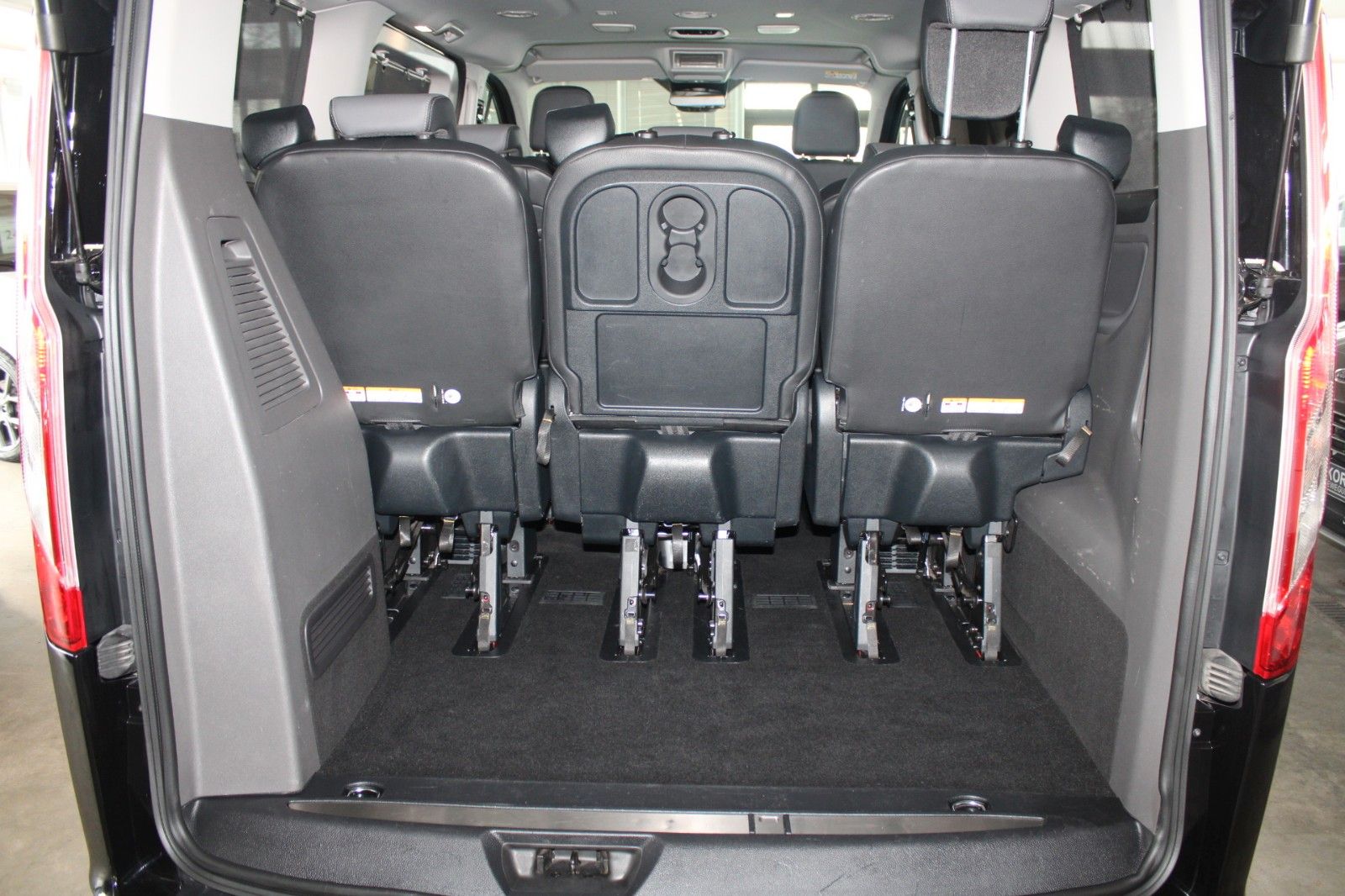 Fahrzeugabbildung Ford Tourneo Custom Titanium X Aut. 8-Si XENON LEDER
