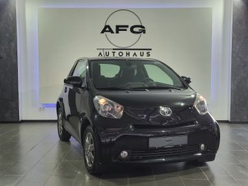 Toyota IQ - 3