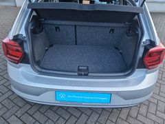 Fahrzeugabbildung Volkswagen Polo 1.0 TSI DSG Active NAVI PDC SHZ DAB