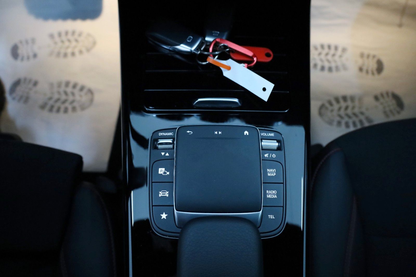 Fahrzeugabbildung Mercedes-Benz CLA 250e AMG Line Coupé Line T.Leder,Navi,LED,SH