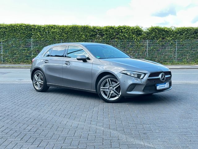 MERCEDES-BENZ A 250 LED-MBUX-Leder-Navi-PDC-SHZ-Spur-Abstand-