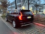Volvo XC90 T8 Inscription (Voll!!) - Volvo XC90 mit Hybrid-Antrieb