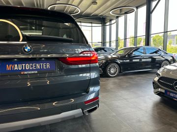 MYAUTOCENTER – Gebraucht- und Jahreswagen mit Werkstattservice in Pfaffenhofen BMW X7 *PANO(SKYLOUNGE)*HEADUP*6SITZER*5-ZONEN*VOLL*