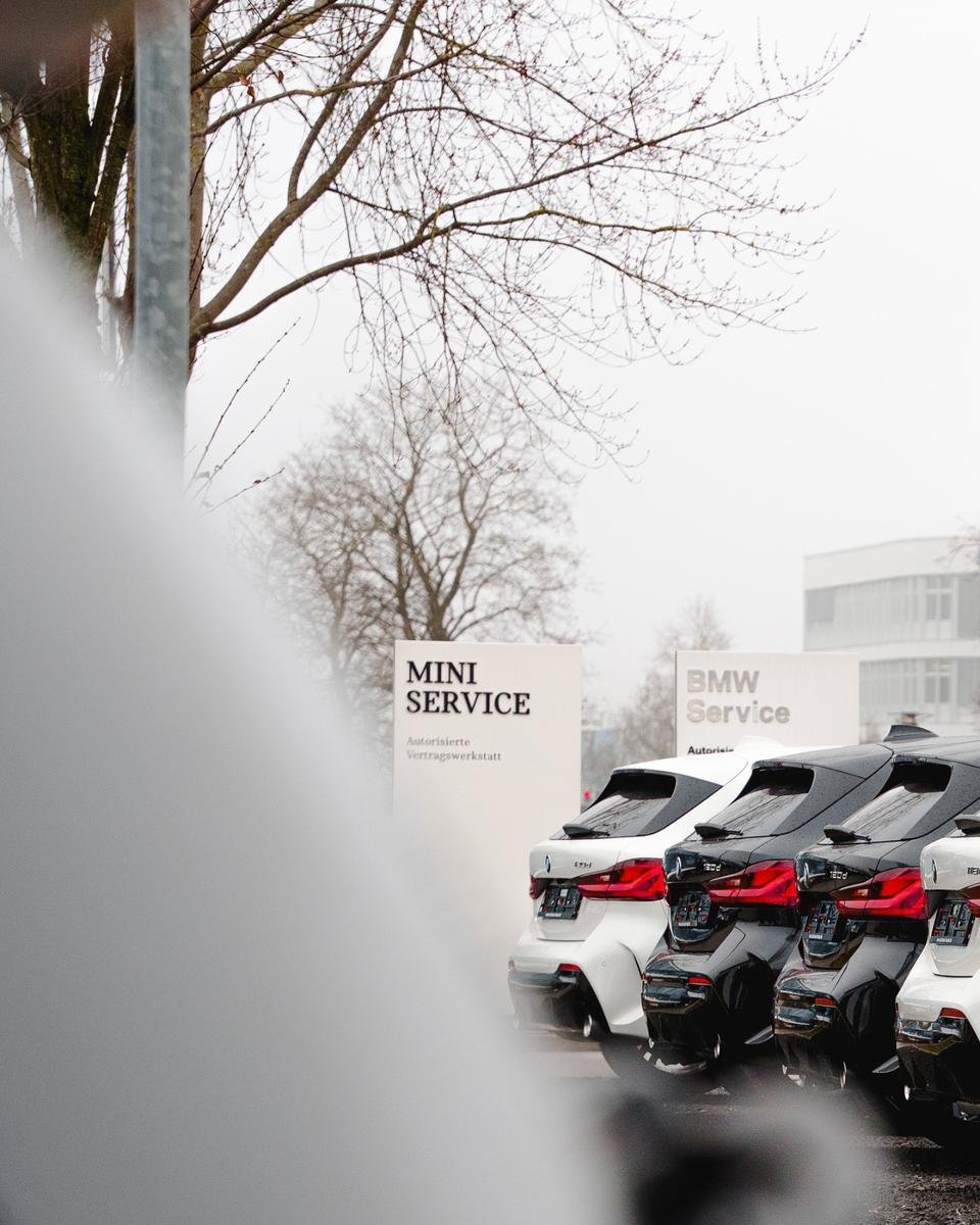 showroom-image-bottom