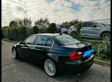 BMW Auto BMW330i - BMW 330 aus 2005: 330i