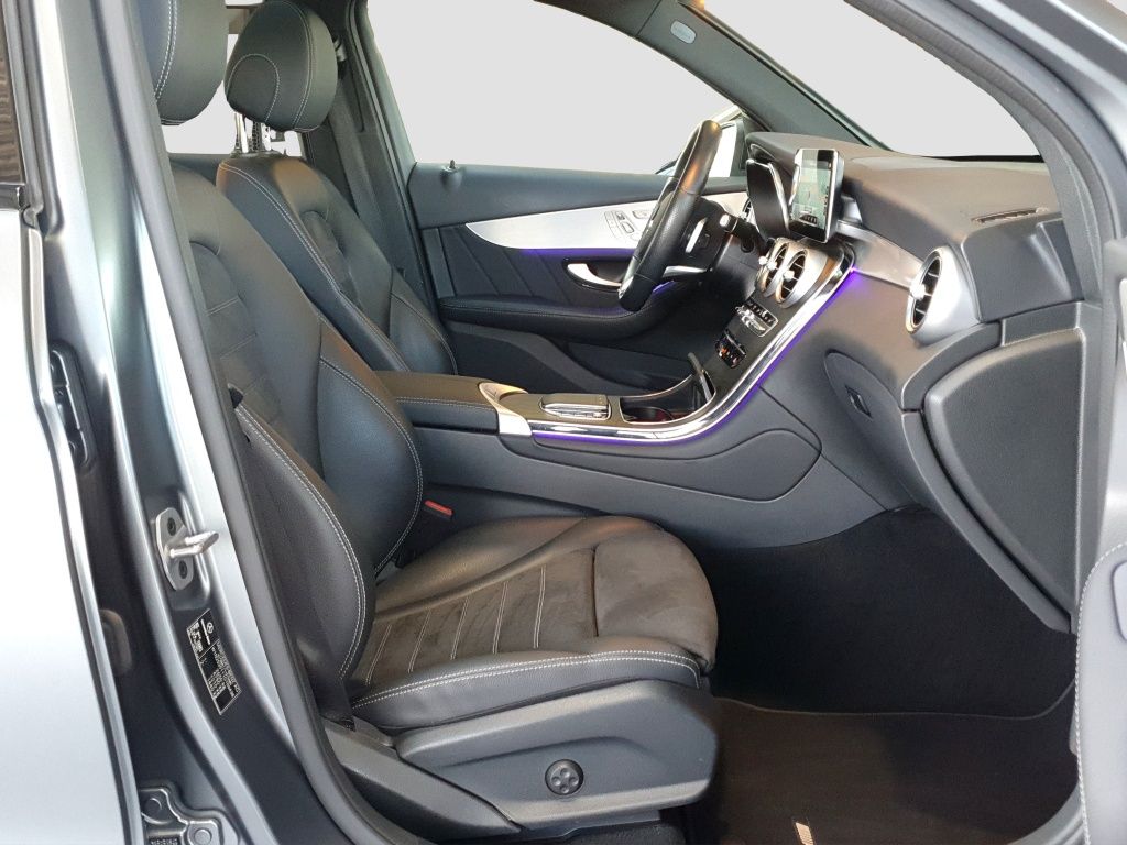 Fahrzeugabbildung Mercedes-Benz GLC 300 de 4MATIC AMG*Night*LED*Pano*PDC*360*AHK