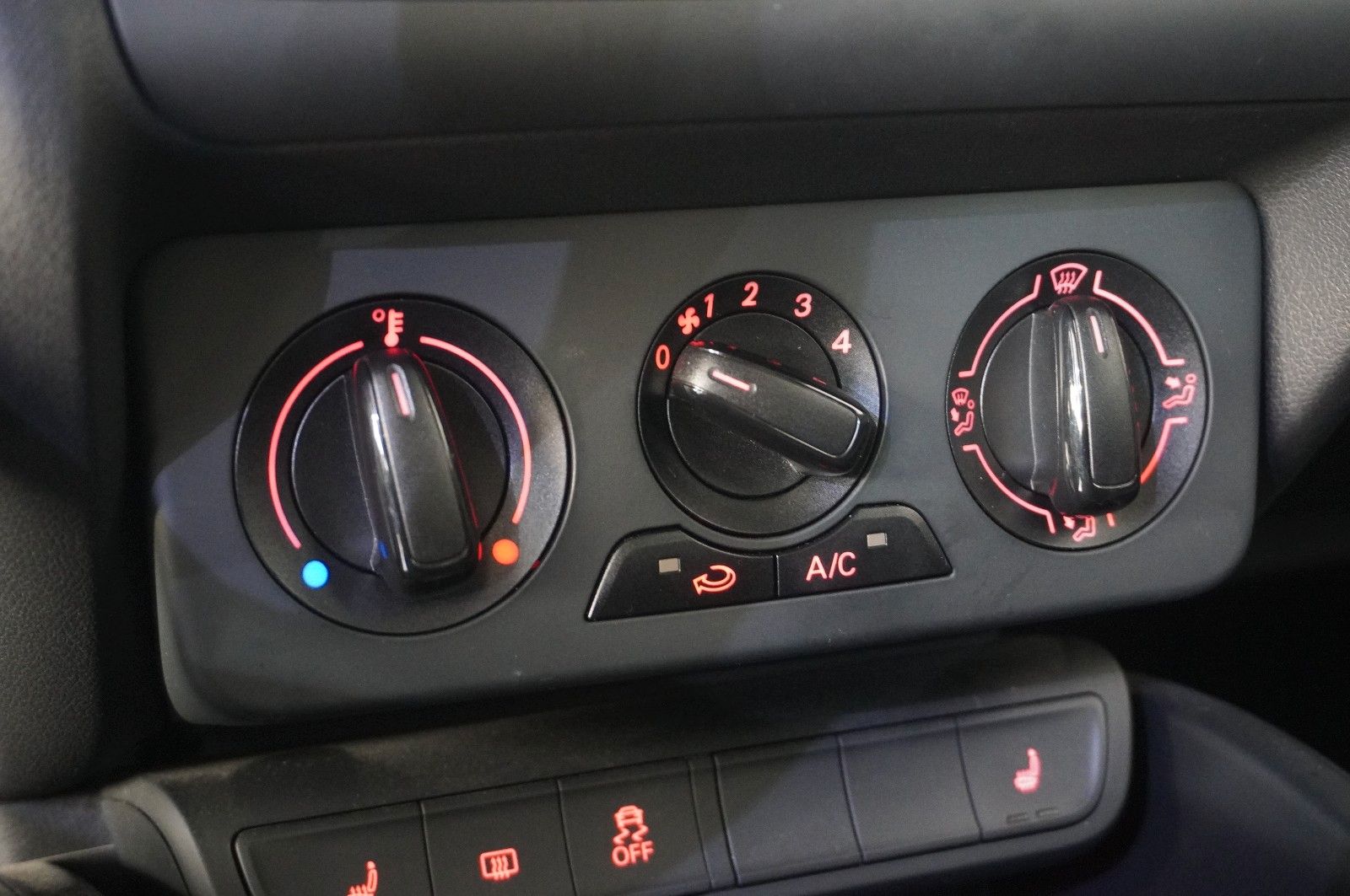 Fahrzeugabbildung Audi A1 Sportback 1.6 TDI NAVI/SHZ/TEMP./KLIMA/MULTI.