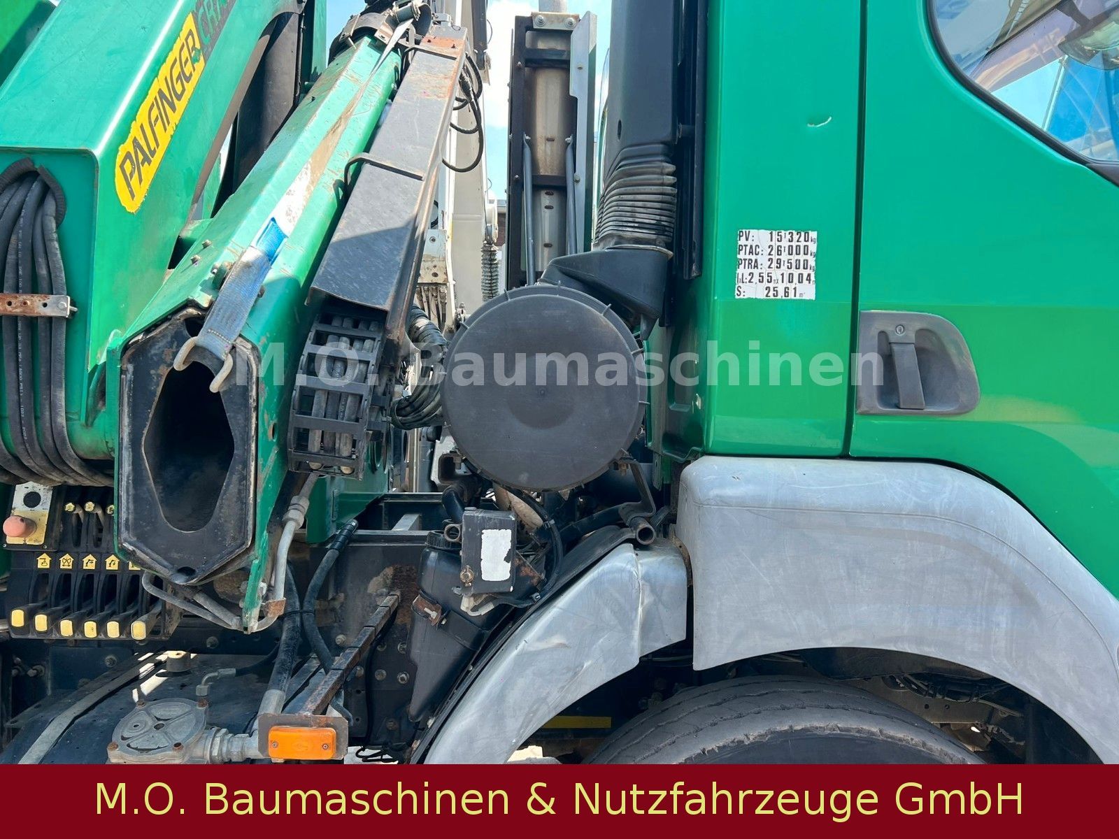 Fahrzeugabbildung Renault Kerax 370 dci / 6x4 / Palfinger PK 15500 / Euro5