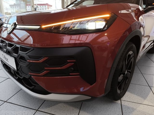 Fahrzeugabbildung Volkswagen T-Roc Style 1.5  eTSI OPF 110 kW (150 PS) 7-Gang