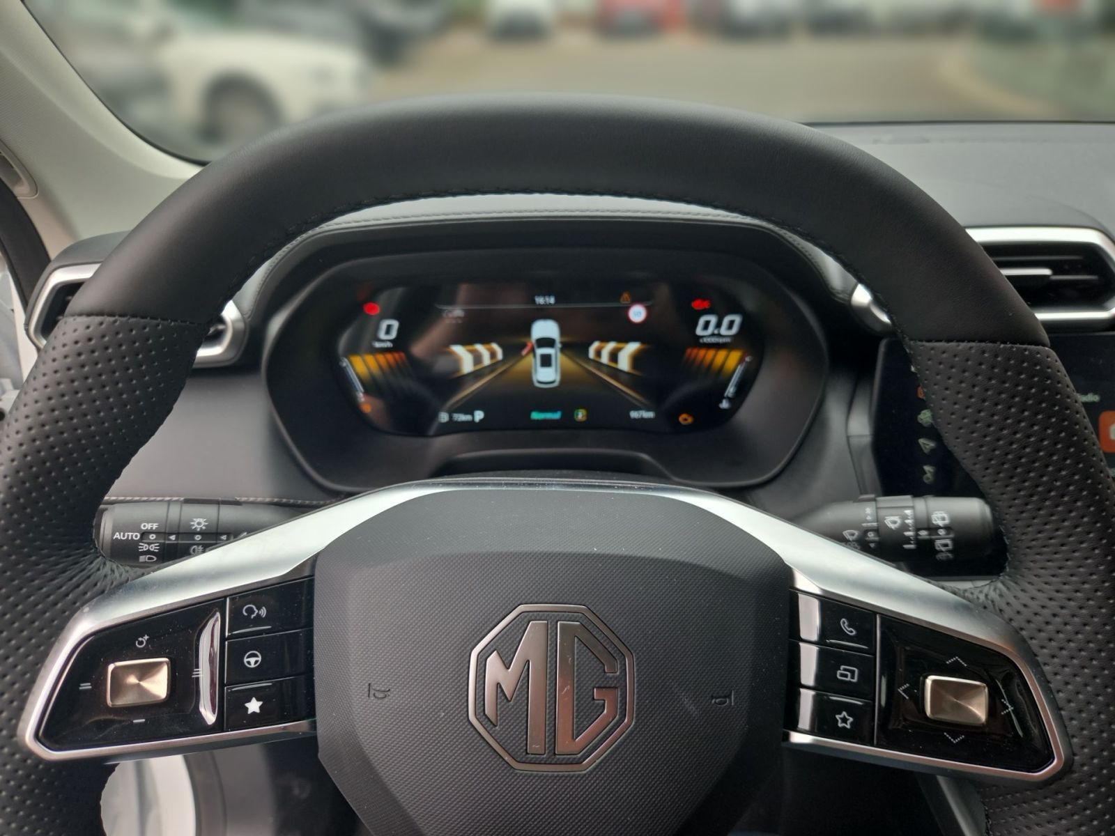 Fahrzeugabbildung MG ZS 1.5 Hybrid+ 145 kW Luxury