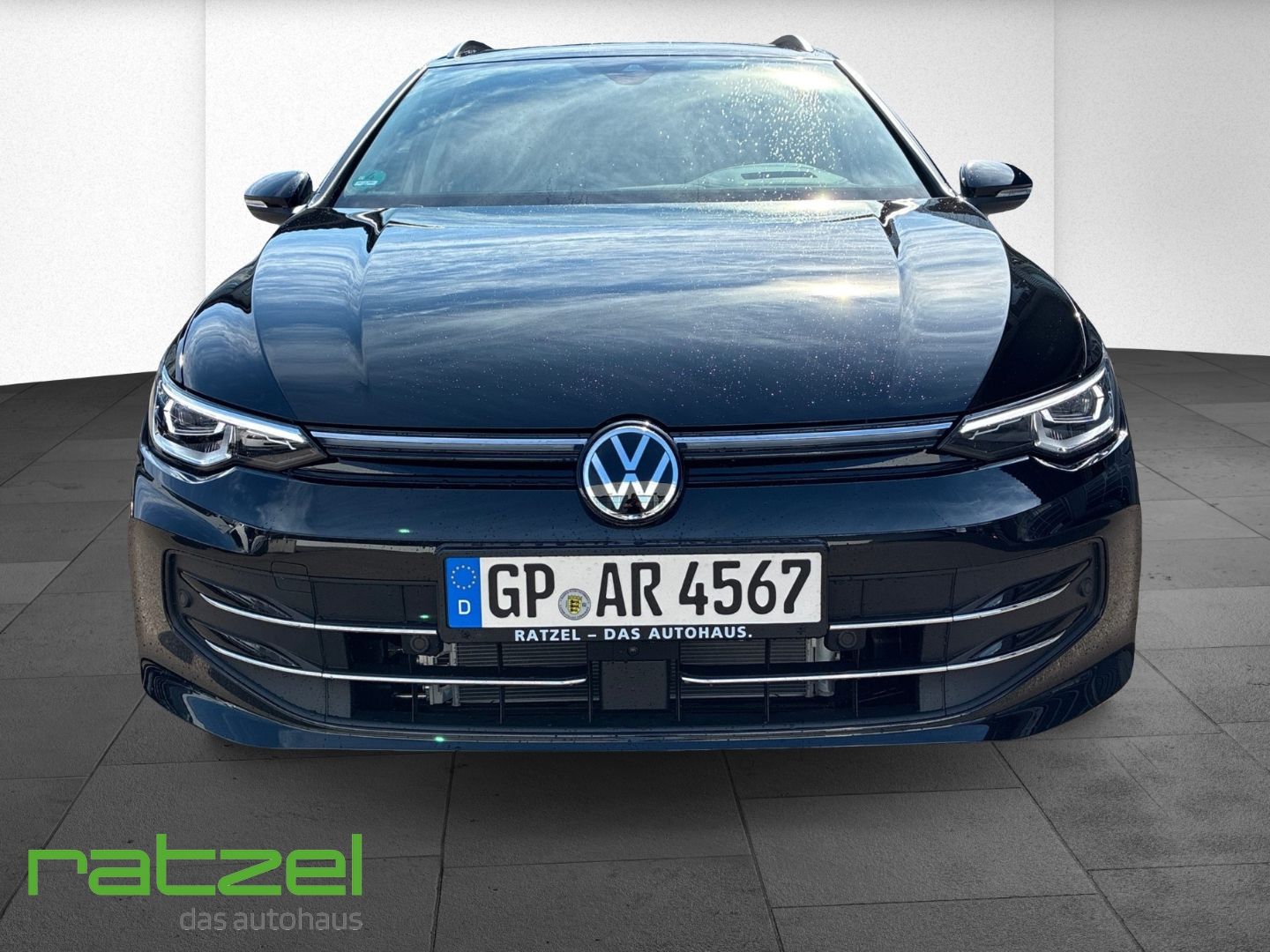 Fahrzeugabbildung Volkswagen Golf Variant STYLE 1.5 TSI PANO+LEDER+AHK+NAVI