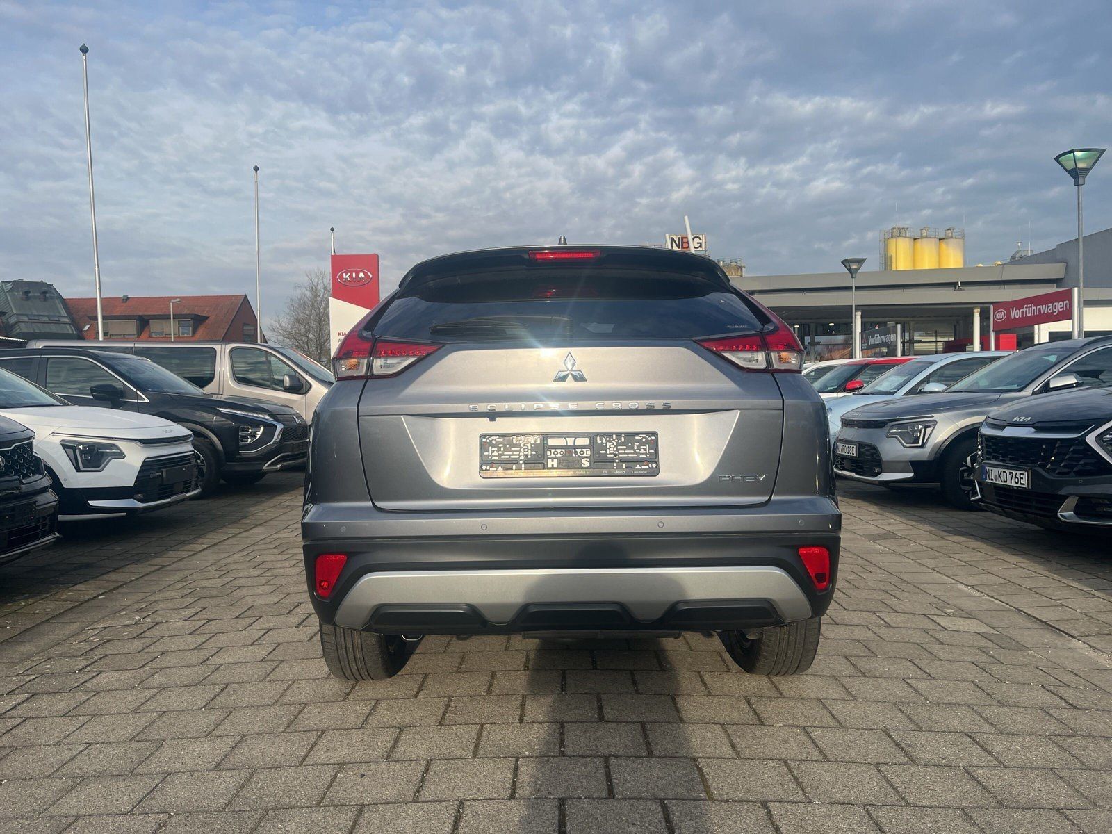 Fahrzeugabbildung Mitsubishi Eclipse Cross 2.4 PHEV PLUS *AKTION*