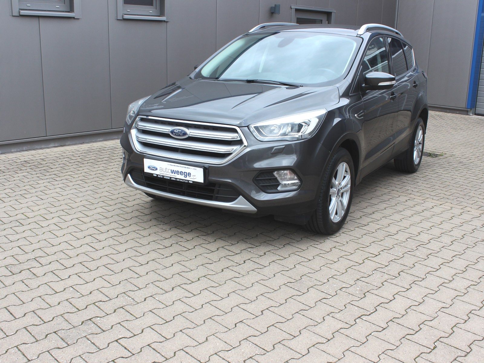 Fahrzeugabbildung Ford Kuga Cool & Connect 1,5 EcoBoost 4x2