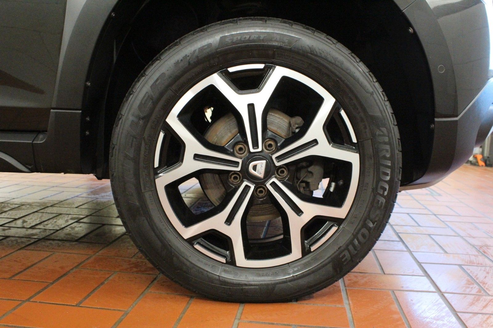 Fahrzeugabbildung Dacia Duster TCe130 *Anniversary Navi*Sitzhzg*Kamera