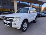 Mitsubishi Pajero 3.2 DI-D 16V 3p. Invite DPF - gebrauchte Mitsubishi Pajero aus dem Jahr 2011