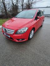 Mercedes-Benz B 180 Blue Efficiency Automatik - Mercedes-Benz B 180 in Nürnberg