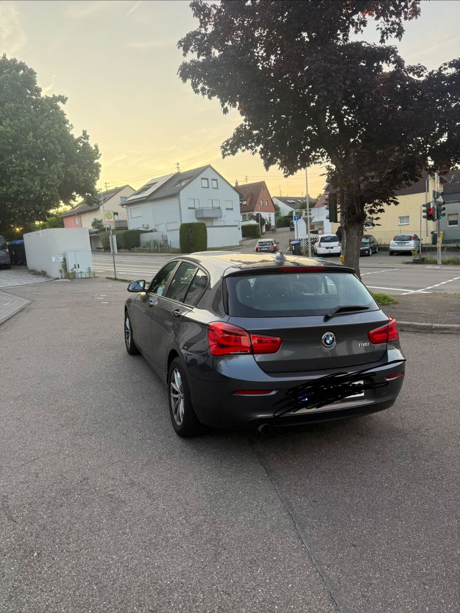 BMW 118i Sport Line Sport Line
