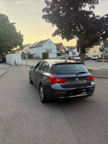 BMW 118i Sport Line Sport Line